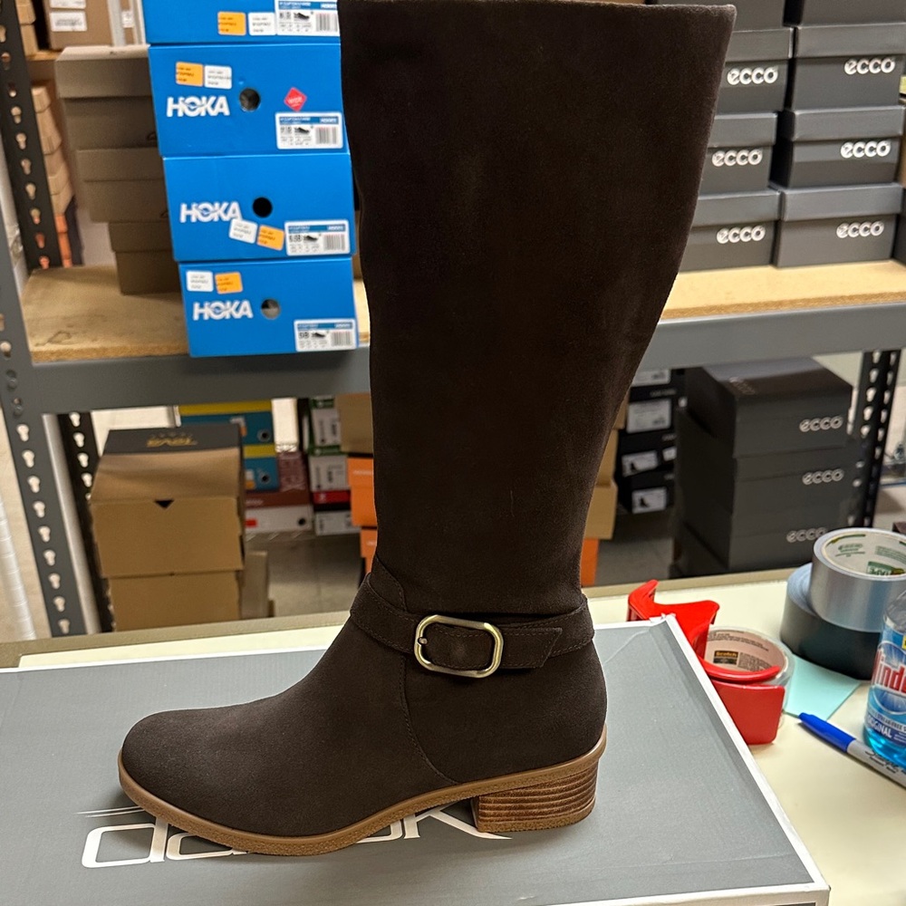 Dansko Dalinda Women's Brown Suede Boots